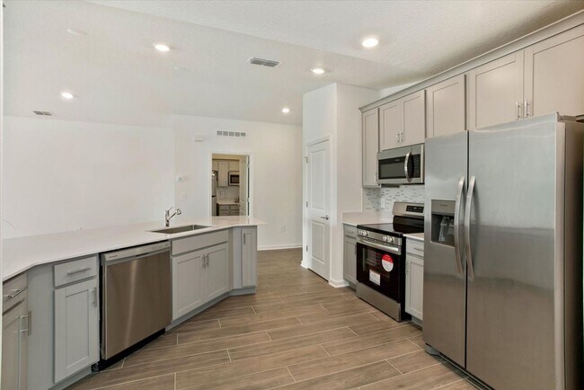Foto del edificio - QUICK MOVE IN, BRAND NEW 4/3 Wellness Ridge