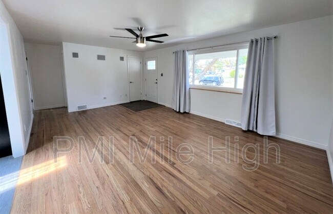 Building Photo - 9281 Irving St