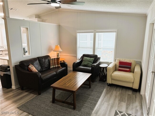 Building Photo - 3158 Bunny Run Dr