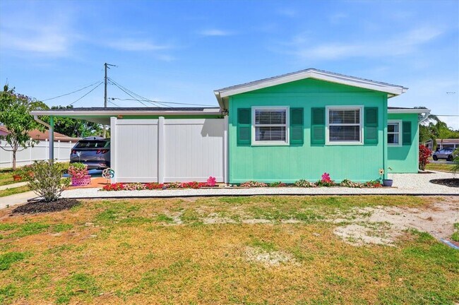 Building Photo - 723 S Brink Ave
