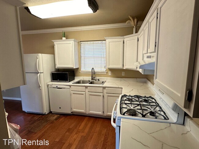 Foto del edificio - 4 br, 1 bath House - 414 Cherry Oak Lane