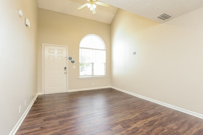 Building Photo - 4829 Nina Marie Ave
