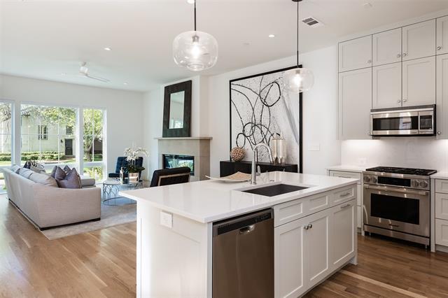Foto del edificio - 4551 Fairway Ave