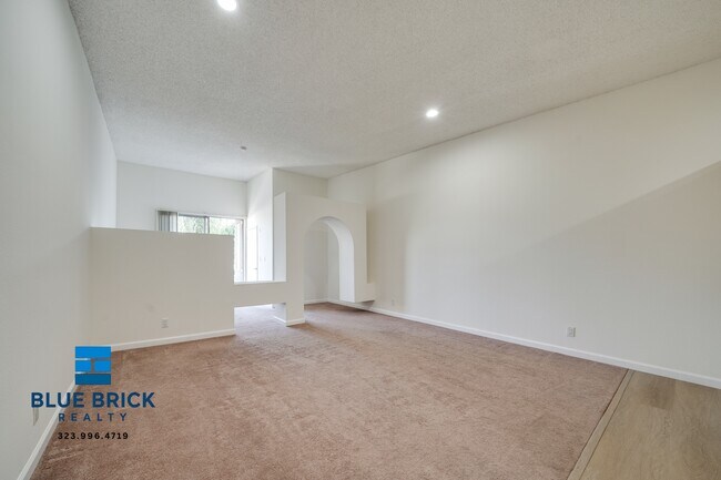 Foto del edificio - 11225 Morrison St