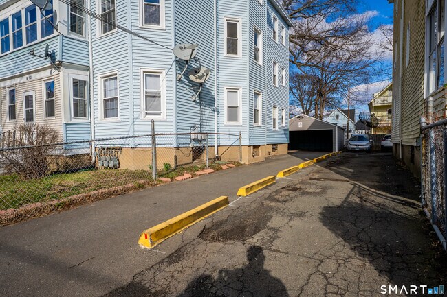 Foto del edificio - 62-64-64 James St