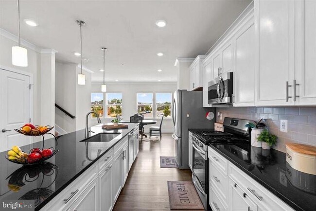 Building Photo - 614 Chalcedony Ln