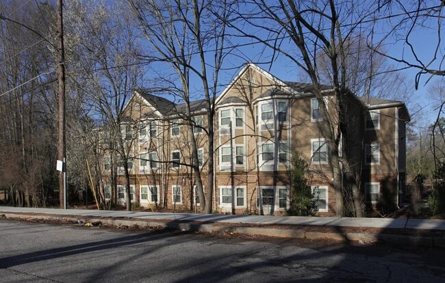 Building Photo - 4695 Redan Rd