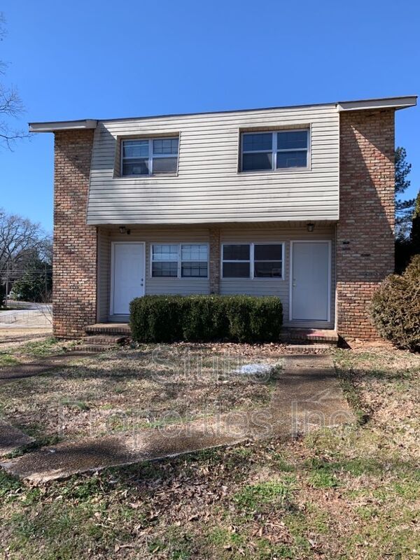 Foto principal - 1703 Robertson Blvd