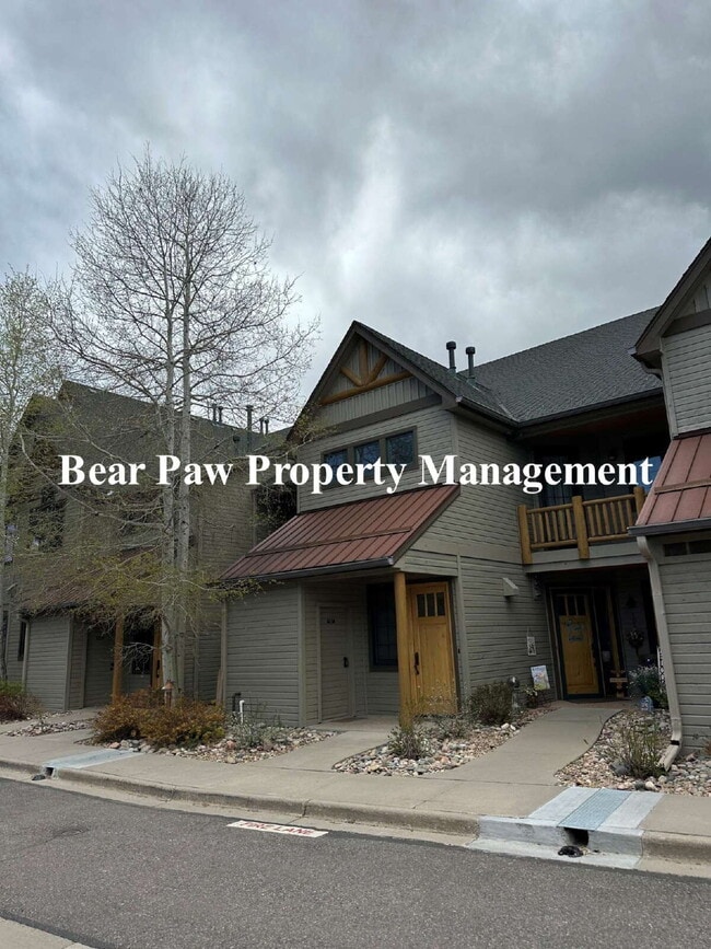 Charming 2-Bed, 2-Bath Condo Retreat in North Evergreen! - Charming 2-Bed, 2-Bath Condo Retreat in North Evergreen!