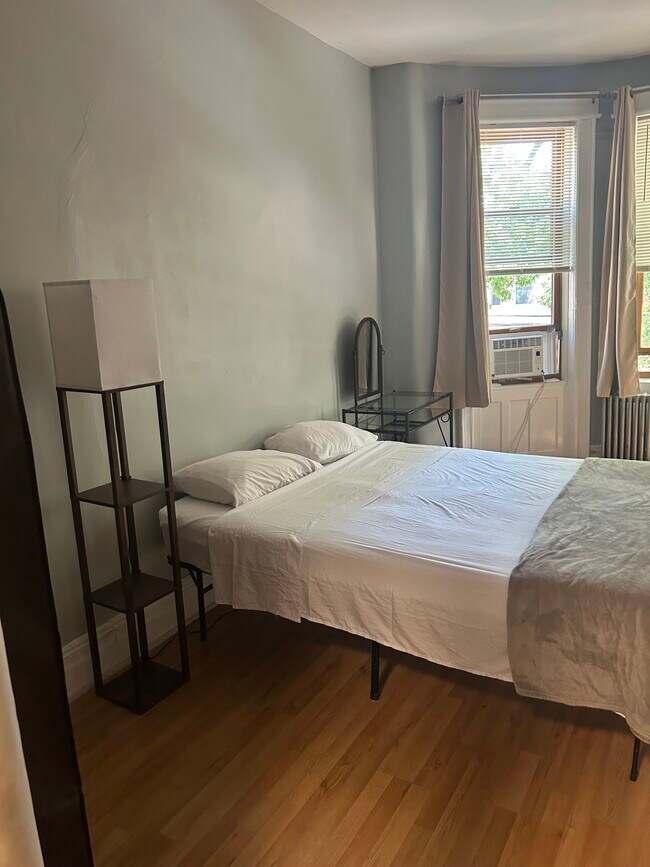 Foto del edificio - 7246 61st St