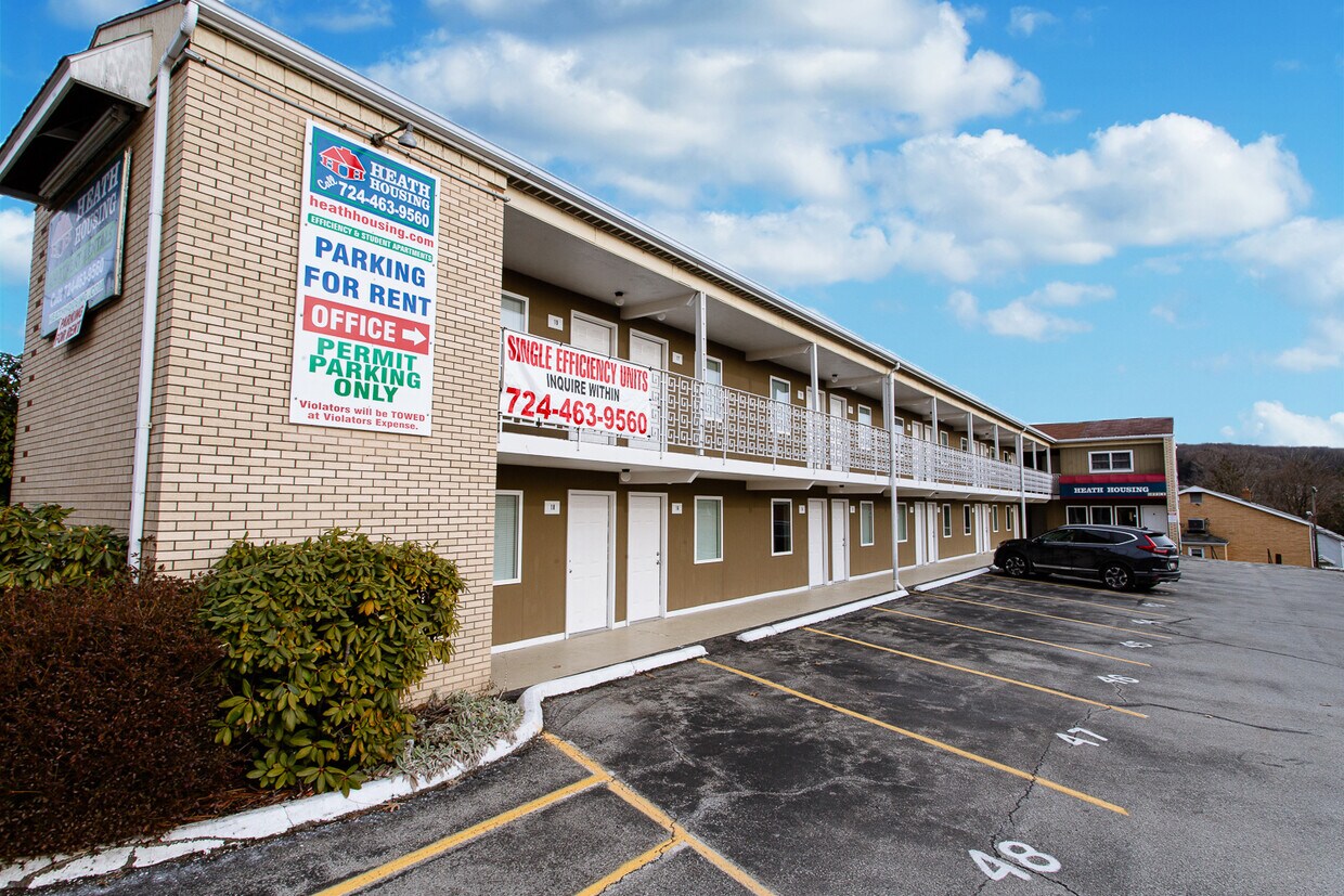 886 Wayne Ave Unit Apt. 6, Indiana, PA Room for Rent in Indiana, PA