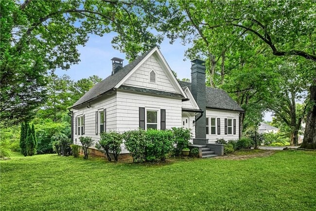 Foto del edificio - 5383 Tilly Mill Rd