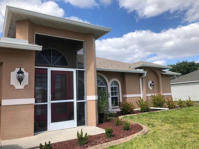 Building Photo - Beautiful SW area Home