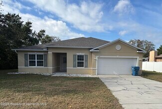 Building Photo - 1159 MacFarlane Ave