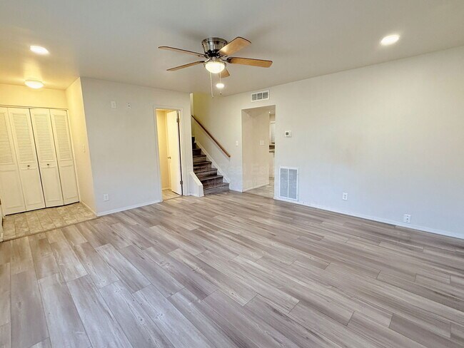 Building Photo - 6742 N 43rd Ave