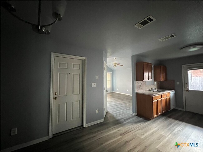 Building Photo - 4605 John David Dr