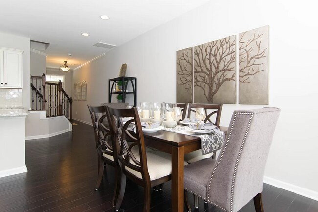Foto del edificio - 4923 Harris Woods Blvd