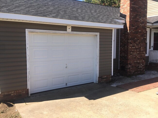Foto del edificio - 11804 Kennedy Ln