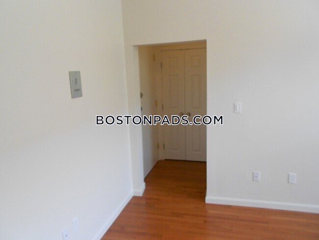 Foto del edificio - 18 Haviland St.