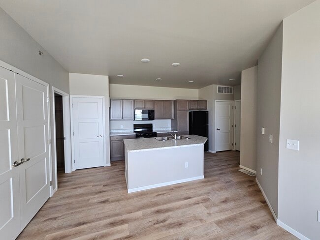 Building Photo - Mary's Heights Apartments