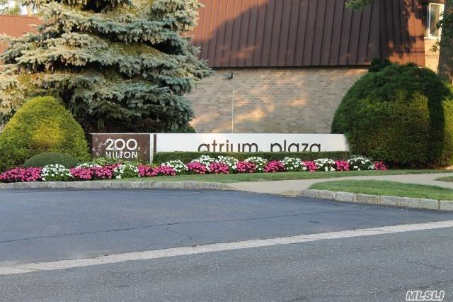Primary Photo - 200 Hilton Ave