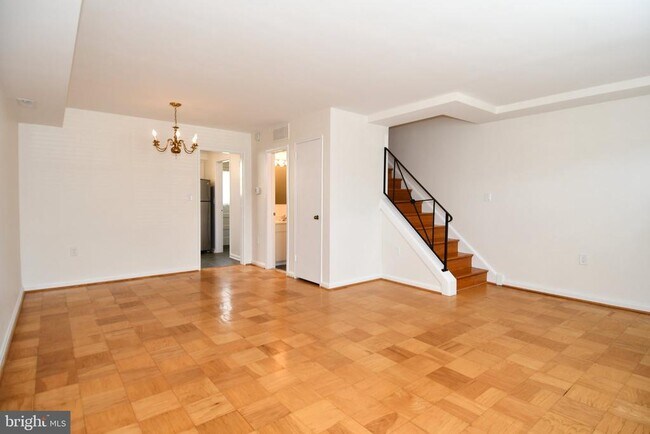 Foto del edificio - 3737 Ingalls Ave