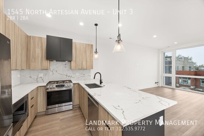 Building Photo - 1545 N Artesian Ave
