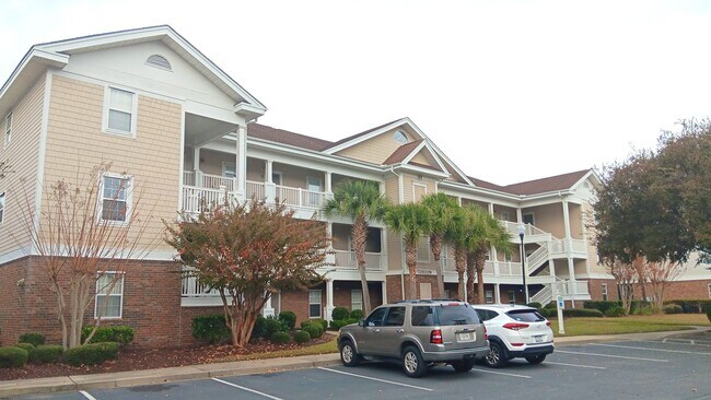 Foto del edificio - ONE MONTH FREE with an eighteen-month leas...