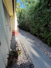 Building Photo - 620 Jefferson Ave