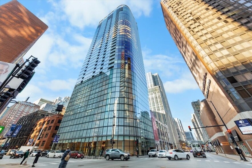 Photo - 600 N Fairbanks Court Unit 3301