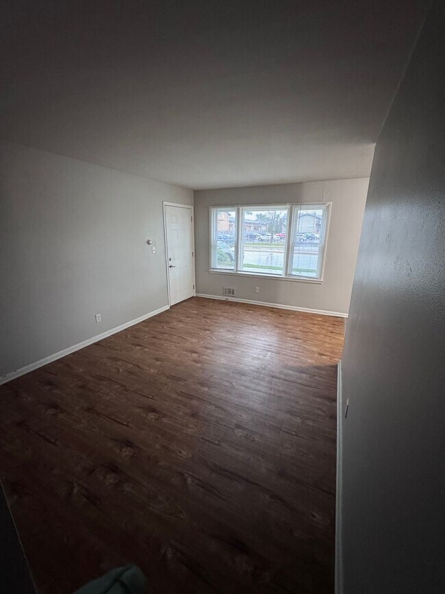 Foto del edificio - 509 3 Mile Rd