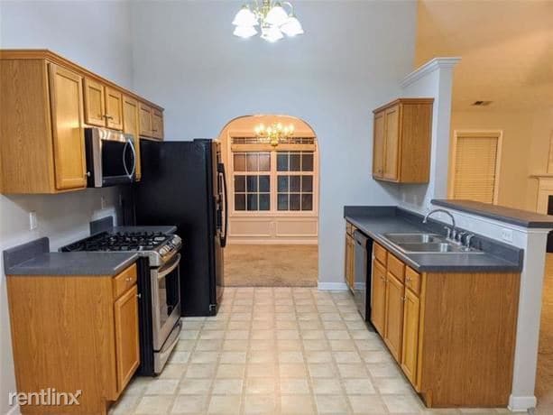 Building Photo - 3 br, 2 bath House - 102 Overlook Court