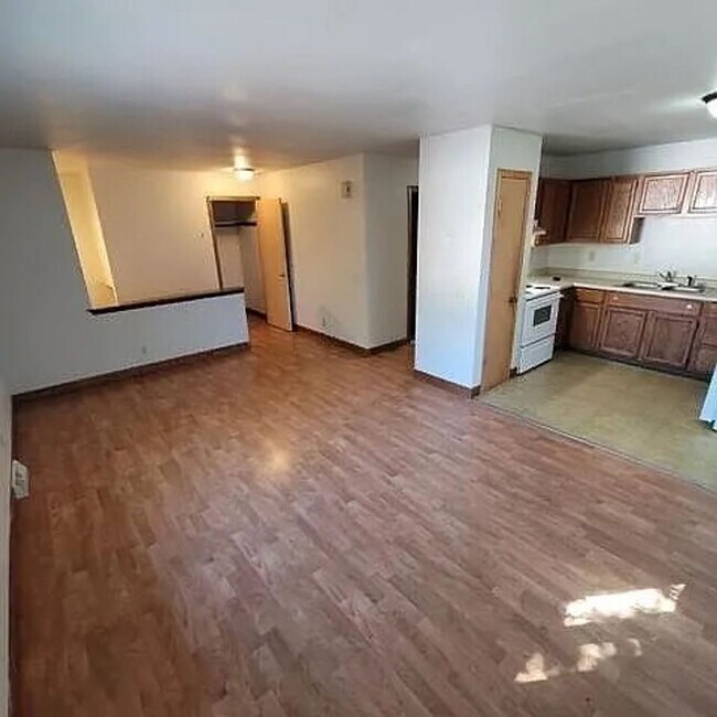 Foto del edificio - 732 Ridgeland Ave