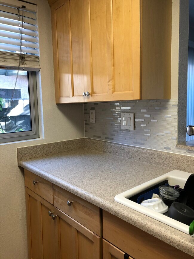 Galley Kitchen - 961 Jamacha Rd