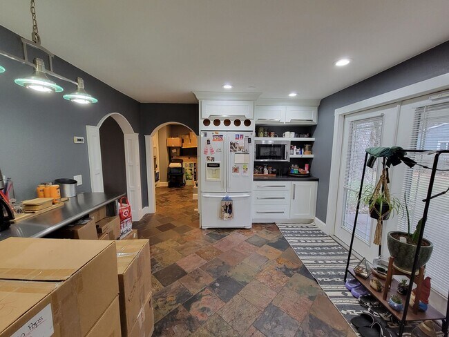 Foto del edificio - 1406 Briarwood Dr