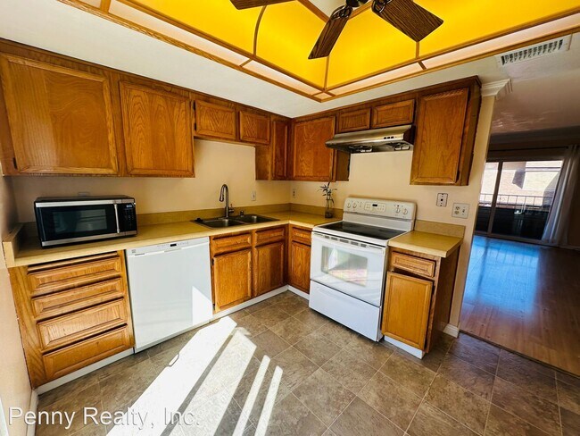 Building Photo - 2 br, 1.5 bath House - 1585 Stone Edge Cir