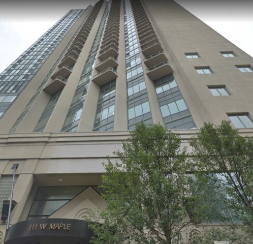 Building Photo - 111 W Maple St