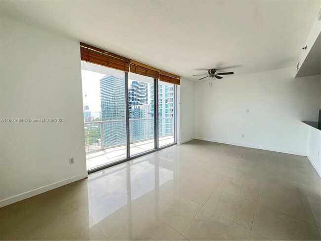 Foto del edificio - 1060 Brickell Ave