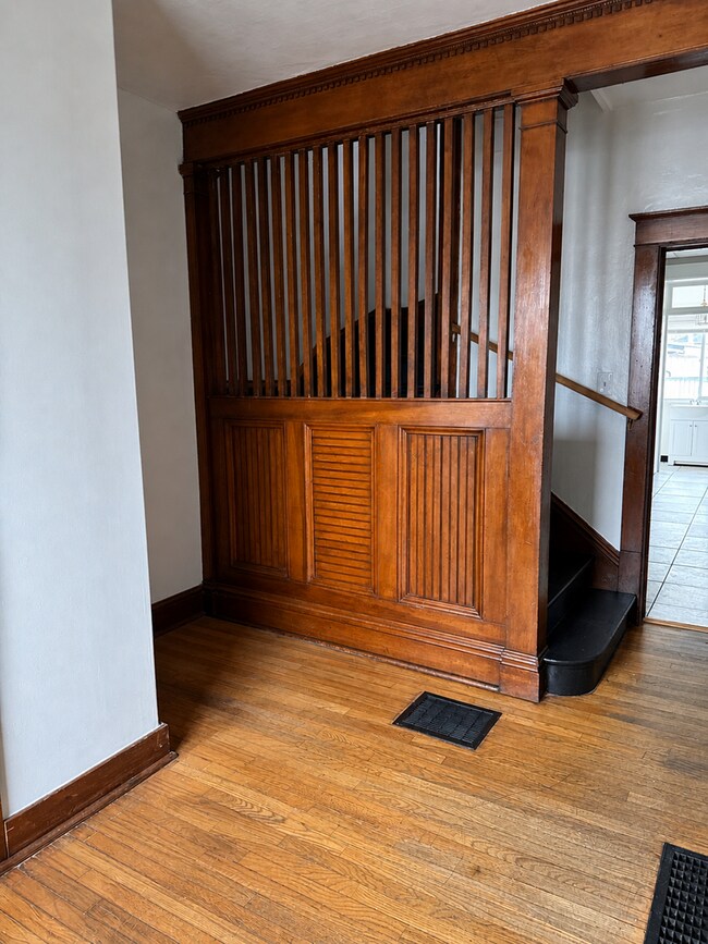 Building Photo - Refined Living in the Heart of Pueblo 25% OFF FIRST MONTH'S RENT