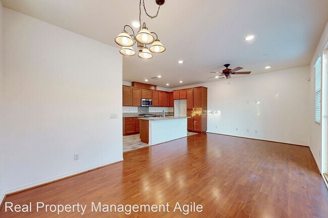 Foto del edificio - 3 br, 2.5 bath House - 40308 Calle Real