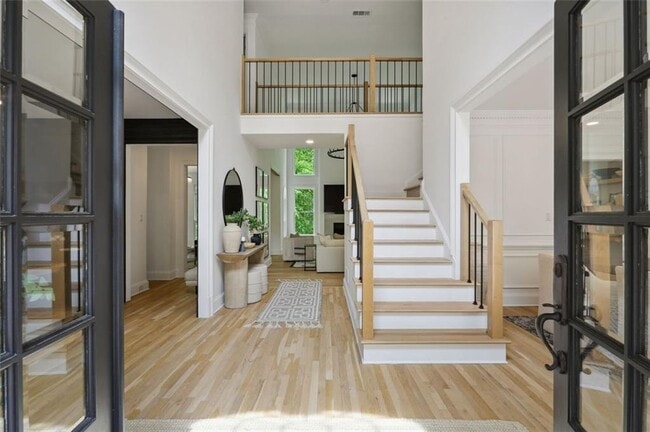Building Photo - 110 Valley Summit Ct