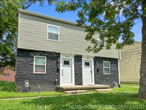 Building Photo - 2802 Vanderberg Ave