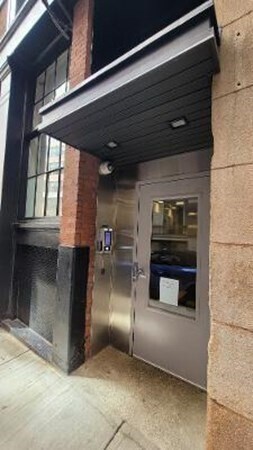 Primary Photo - 107 South St