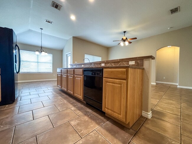 Foto del edificio - 3028 Douglas Fir Dr
