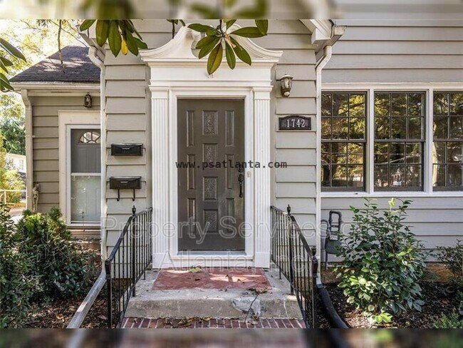 Foto del edificio - 1742 Monroe Dr NE