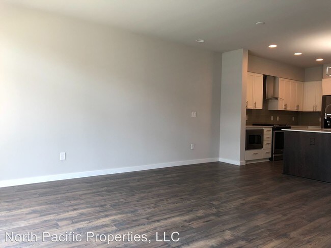 Foto del edificio - 5 br, 3 bath House - 1562 139th Lane NE