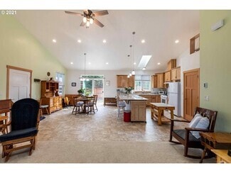 Building Photo - 547 Avocet Ave