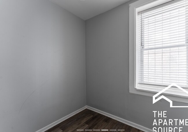 Foto del edificio - 2652 W 23rd Pl