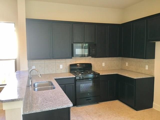 Building Photo - 2213 Katy Ln