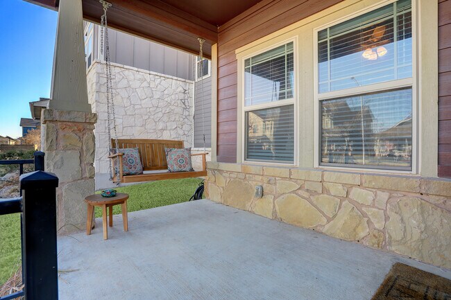 Foto del edificio - 8816 Sikes Way